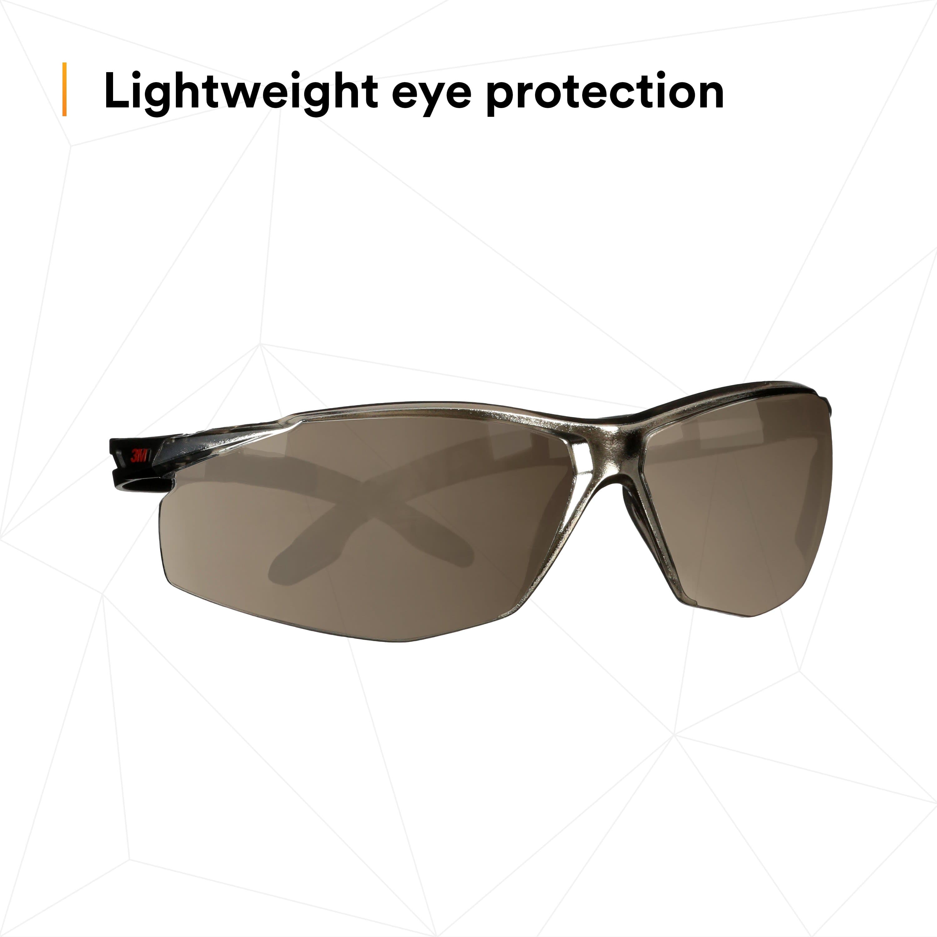 3M SecureFit 100 Series SF107AF-BLK, Black Temples, Indoor/Outdoor Gray Anti-Fog/Anti-Scratch Lens_1